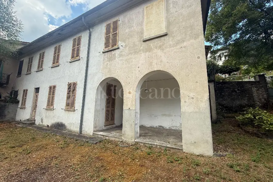 Casa Indipendente in vendita di 200 mq a €115.000 (rif. 25/2025)