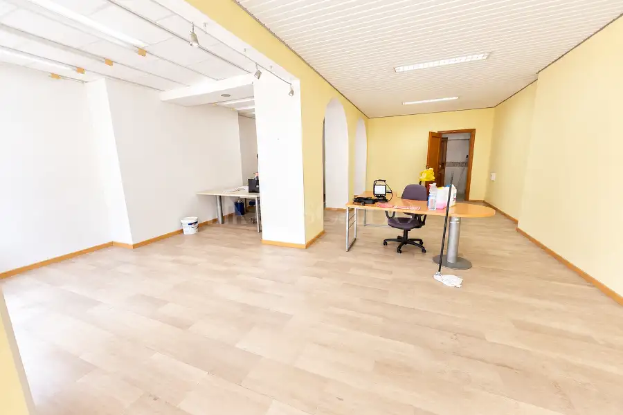Negozio in vendita di 160 mq a €125.000 (rif. 45/2026)