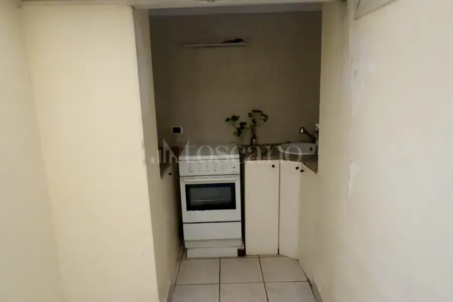 Ufficio in affitto di 90 mq a €750 (rif. 1/2025)