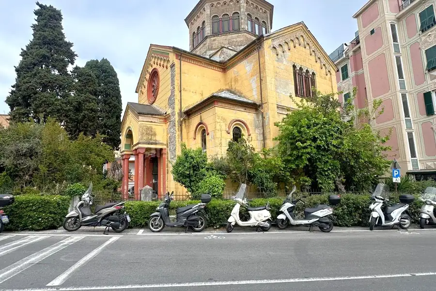 Negozio in vendita di 1.679 mq a €1.650.000 (rif. 19/2026)