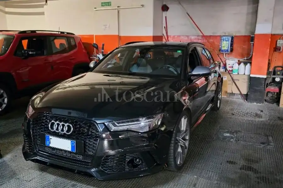 Garage in vendita di 800 mq a €6.990.000 (rif. 17/2026)