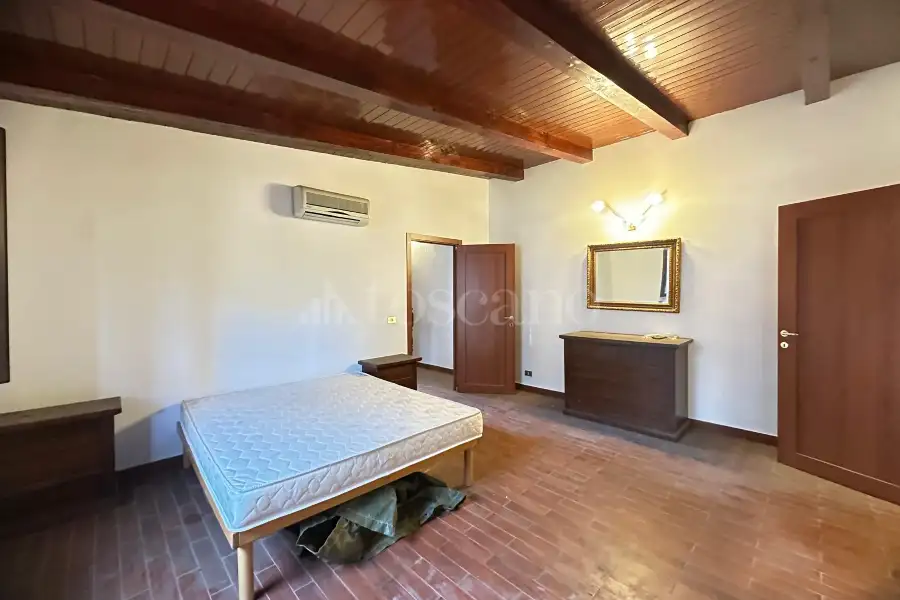 Casa Indipendente in vendita di 233 mq a €199.000 (rif. 95/2025)