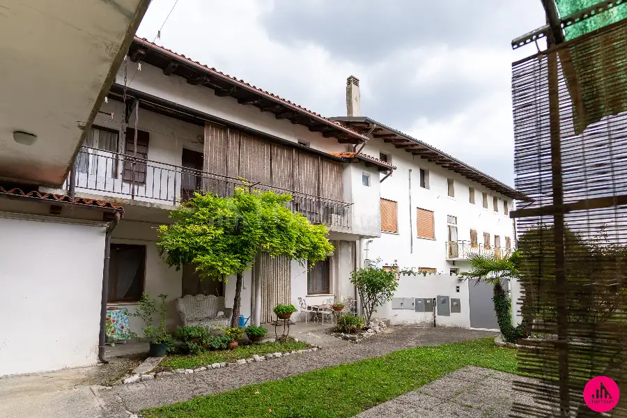 Casale in vendita di 234 mq a €155.000 (rif. 118/2026)
