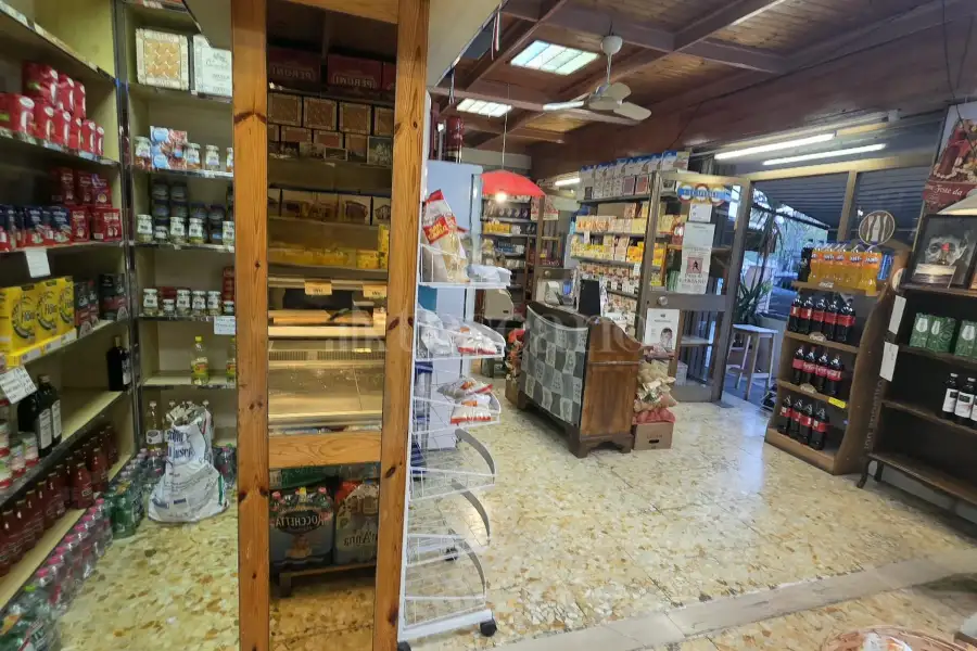 Negozio in vendita di 80 mq a €179.000 (rif. 13/2025)