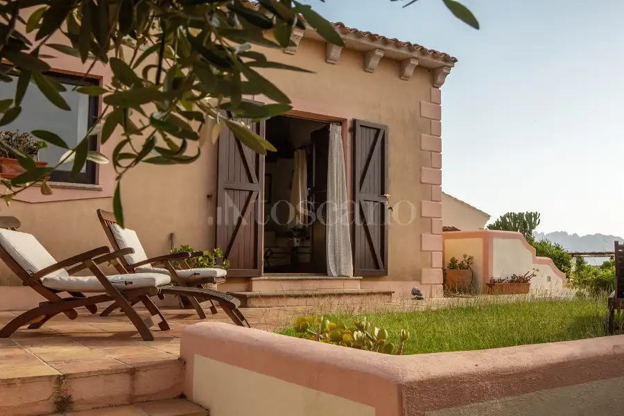 Villino a Schiera in vendita di 155 mq a €590.000 (rif. 6/2026)
