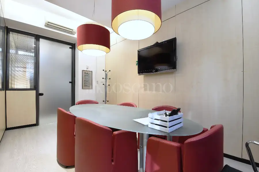 Ufficio in vendita di 145 mq a €490.000 (rif. 78/2026)