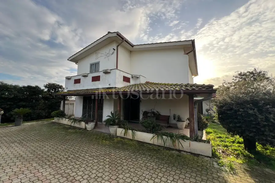Villa in vendita di 180 mq a €550.000 (rif. 102/2025)