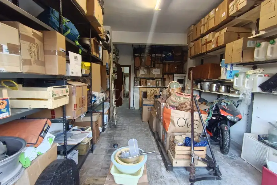 Box in vendita di 40 mq a €149.000 (rif. 111/2026)
