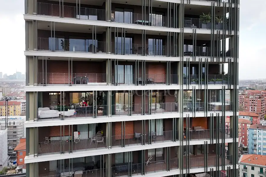 Attico in vendita di 200 mq a €1.750.000 (rif. 32/2026)