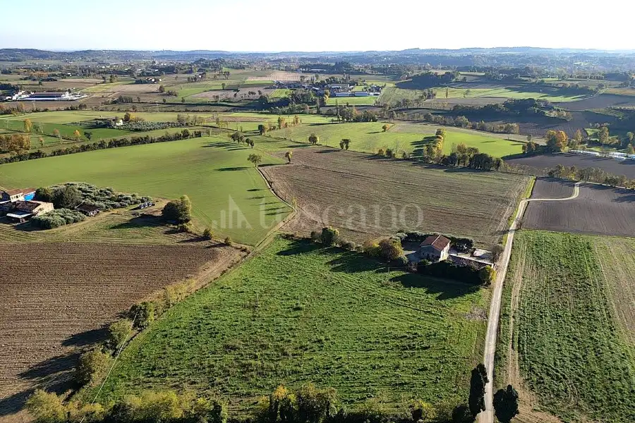 Casale in vendita di 200 mq a €2.200.000 (rif. 55/2025)