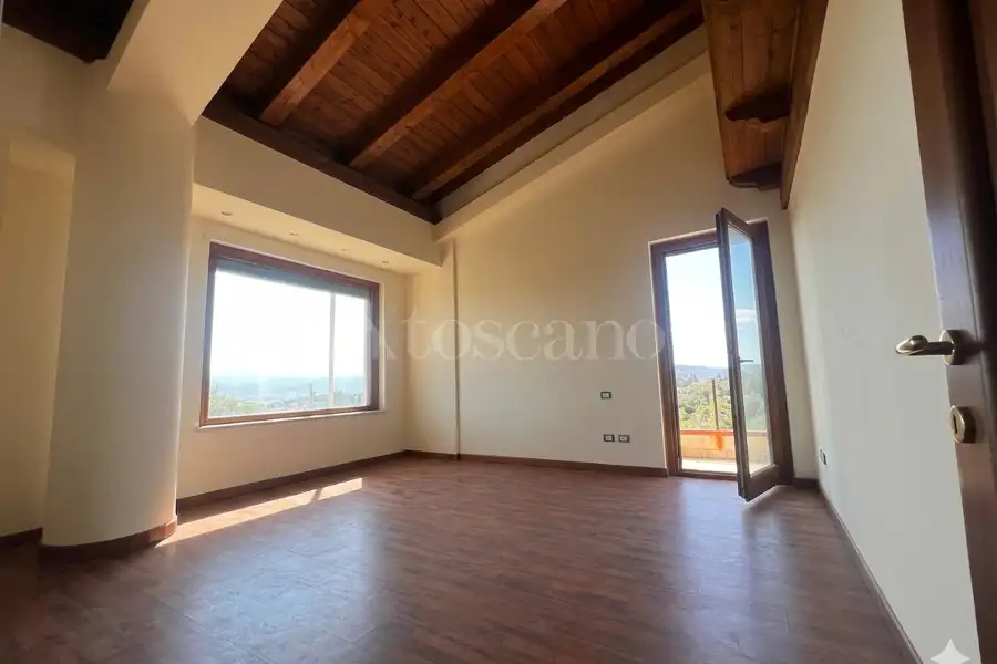 Casa Indipendente in vendita di 240 mq a €580.000 (rif. 14/2026)