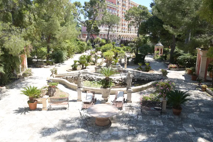 Villa in vendita di 603 mq a €1.770.000 (rif. 21/2023)