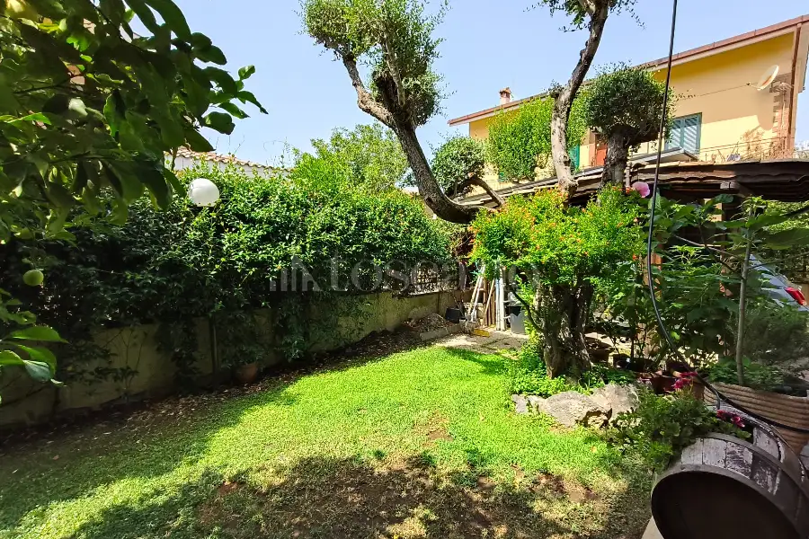 Villa Plurifamiliare in vendita di 210 mq a €585.000 (rif. 56/2026)