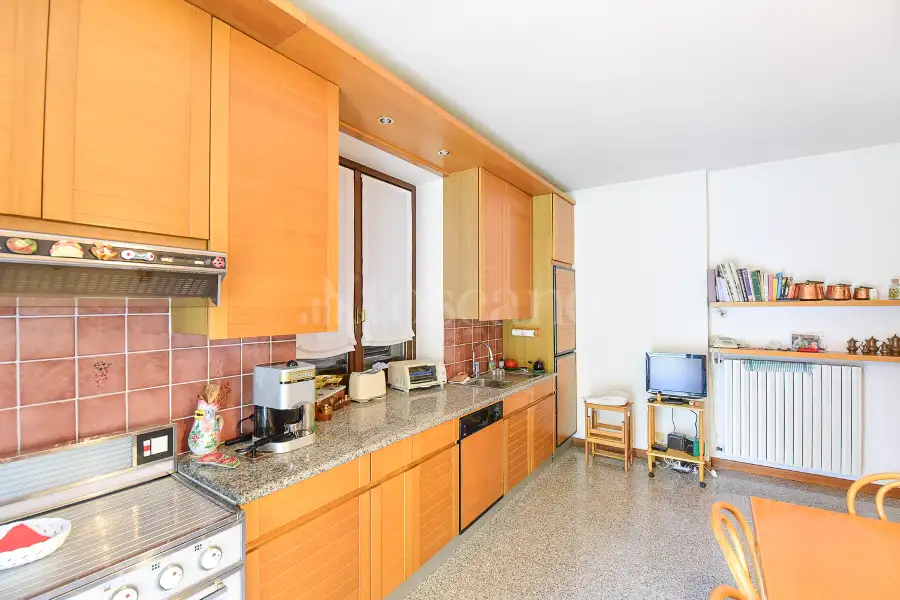 Villa in vendita di 325 mq a €595.000 (rif. 3/2026)