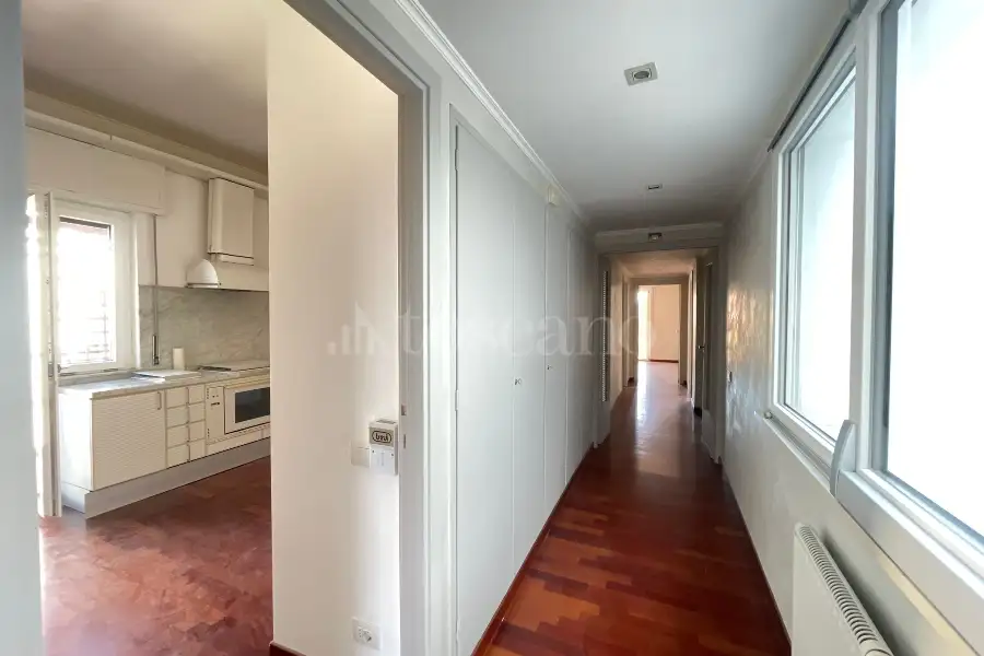 Attico in vendita di 230 mq a €1.400.000 (rif. 1/2026)
