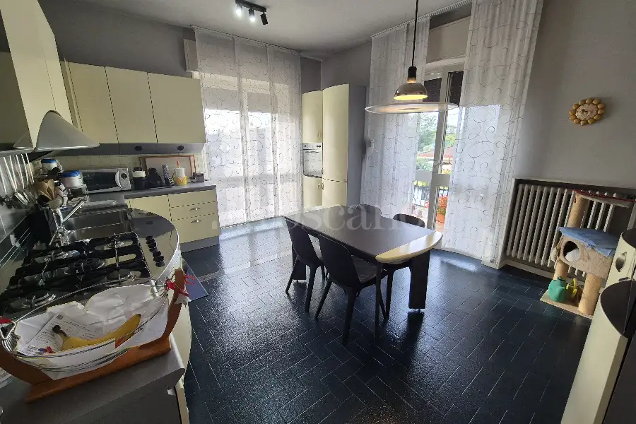 Villa Plurifamiliare in vendita di 350 mq a €750.000 (rif. 38/2025)