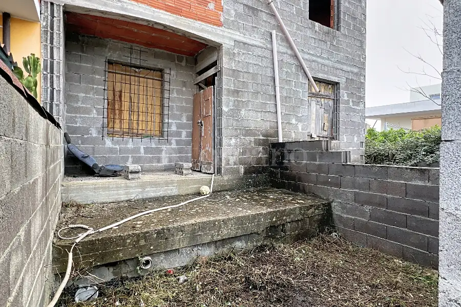 Villino a Schiera in vendita di 200 mq a €90.000 (rif. 26/2026)