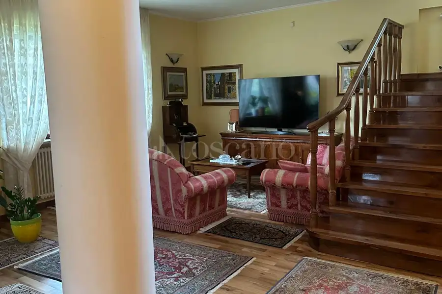 Villa in vendita di 365 mq a €488.000 (rif. 171/2024)