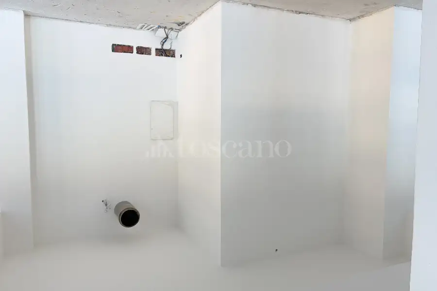 Negozio in affitto di 110 mq a €3.000 (rif. 11/2026)