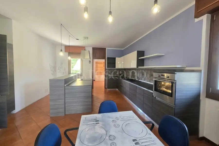 Attico in vendita di 314 mq a €490.000 (rif. 69/2026)
