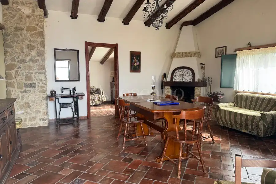 Casa Indipendente in vendita di 98 mq a €79.000 (rif. 175/2026)