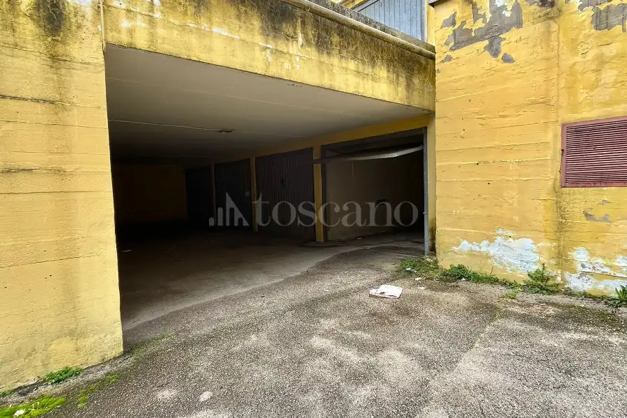 Box in vendita di 18 mq a €20.000 (rif. 73/2026)