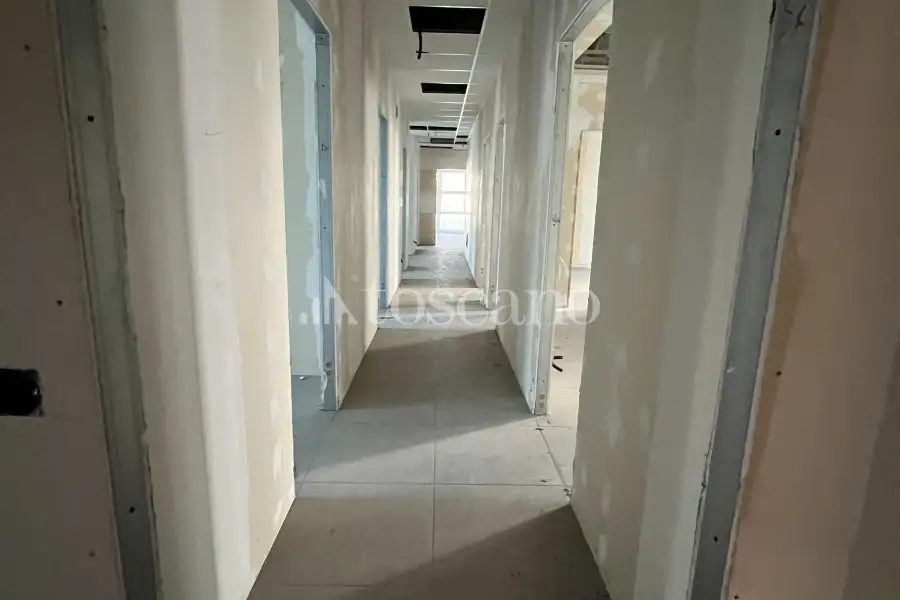 Capannone in vendita di 2780 mq a €680,000 (rif. BL6148VE)