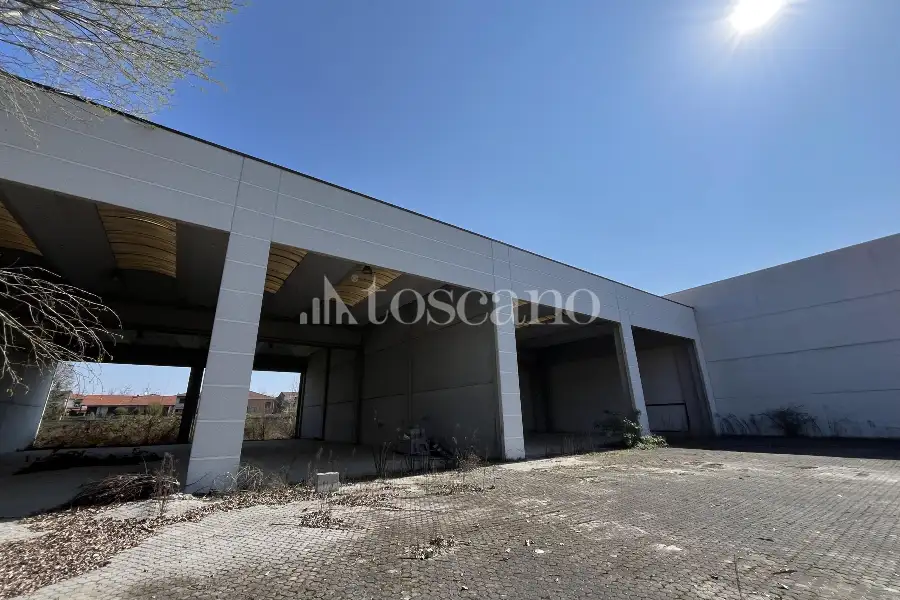 Capannone in vendita di 2780 mq a €680,000 (rif. BL6148VE)