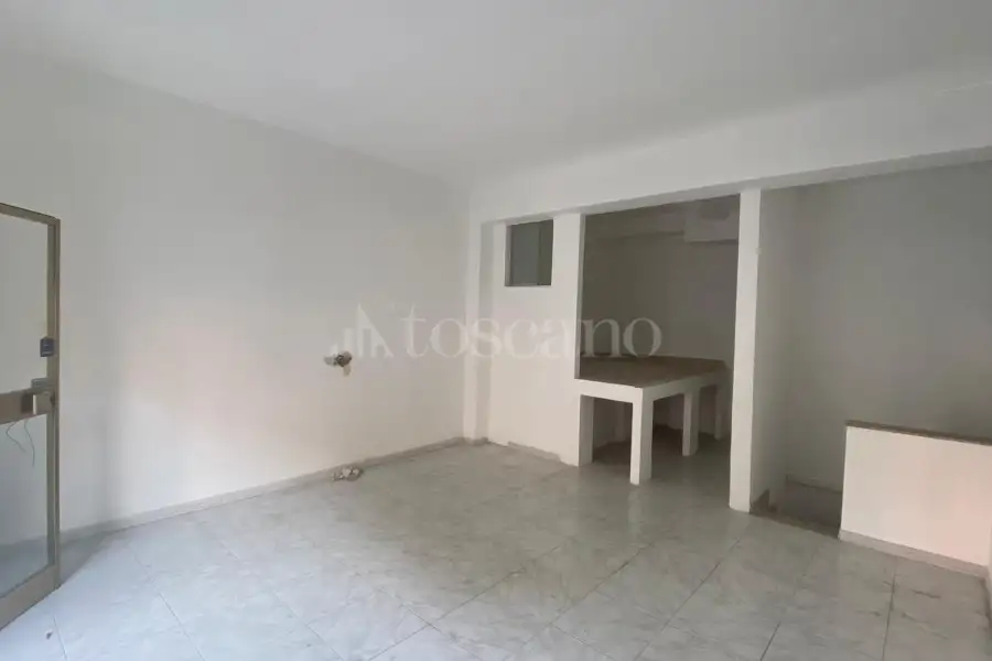 Negozio in vendita di 40 mq a €59.000 (rif. 4/2026)