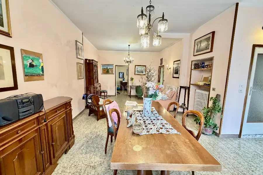 Casa Indipendente in vendita di 220 mq a €290.000 (rif. 3/2026)