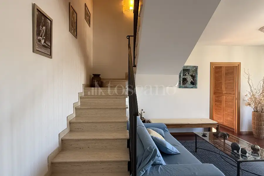 Attico in vendita di 120 mq a €349.000 (rif. 16/2026)