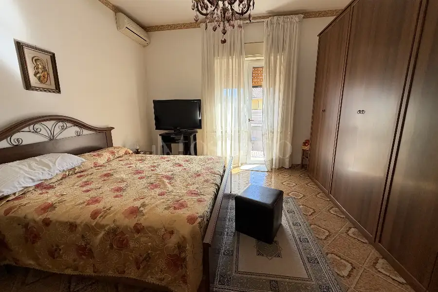 Villa Plurifamiliare in vendita di 400 mq a €399.000 (rif. 137/2026)