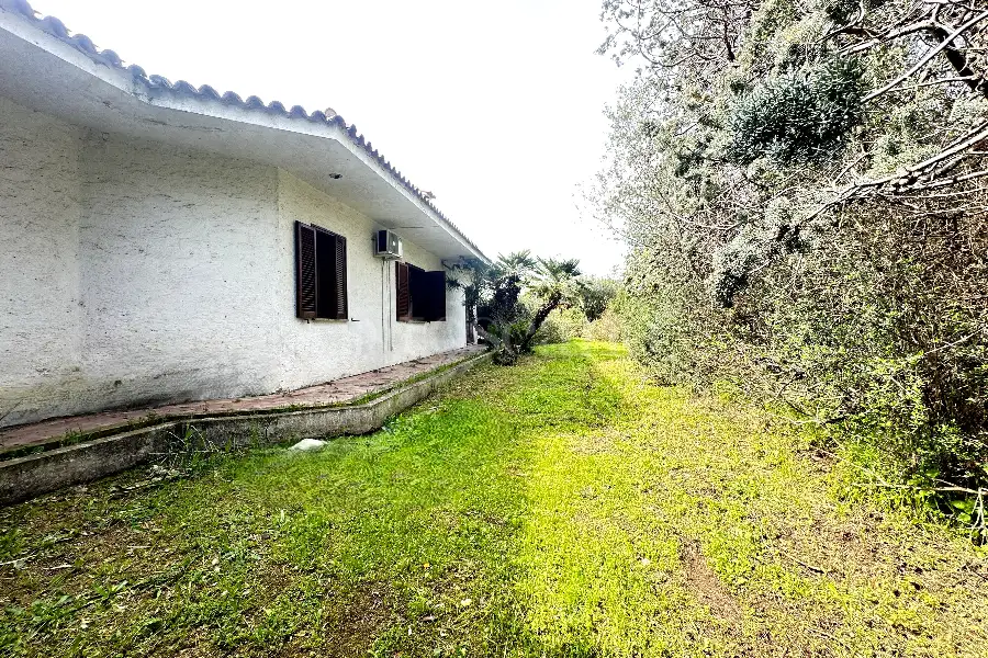 Villa in vendita di 450 mq a €2.200.000 (rif. 9/2026)