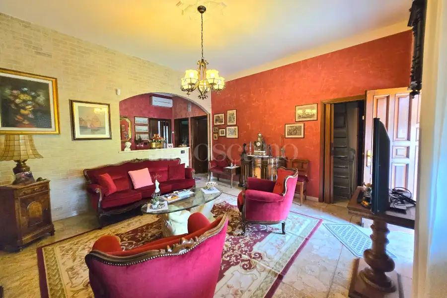 Villa Bifamiliare in vendita di 200 mq a €419.000 (rif. 35/2025)