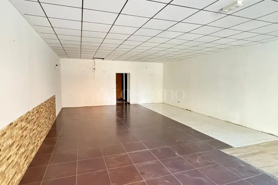 Negozio in vendita di 90 mq a €59.000 (rif. 15/2026)