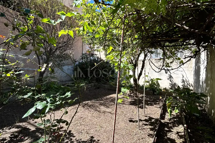 Casa Indipendente in vendita di 260 mq a €240.000 (rif. 120/2026)