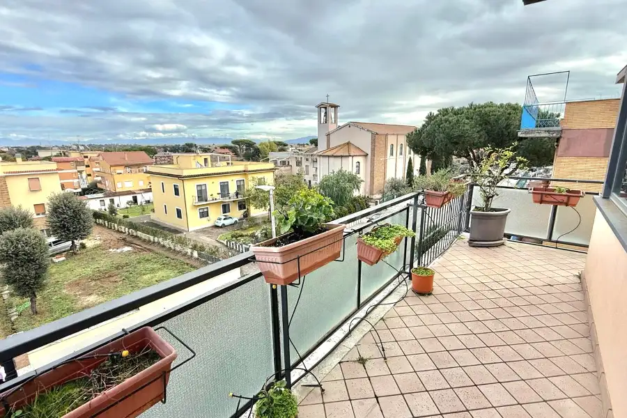 Attico in vendita di 87 mq a €249.000 (rif. 3/2026)