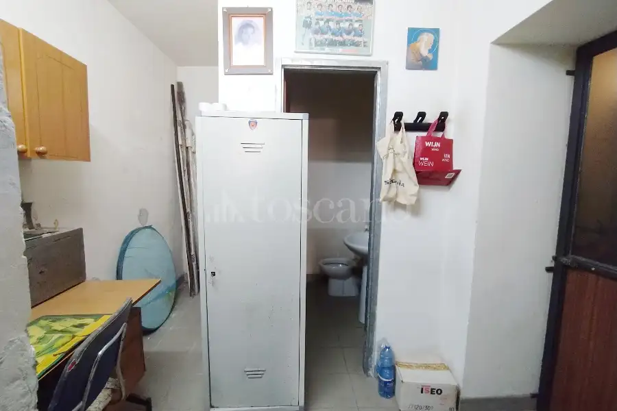Negozio in vendita di 58 mq a €64.000 (rif. 84/2026)