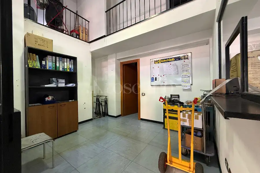 Negozio in vendita di 350 mq a €339.000 (rif. 6/2026)