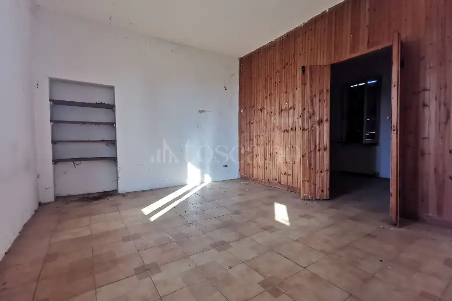 Casa Indipendente in vendita di 500 mq a €65.000 (rif. 27/2026)