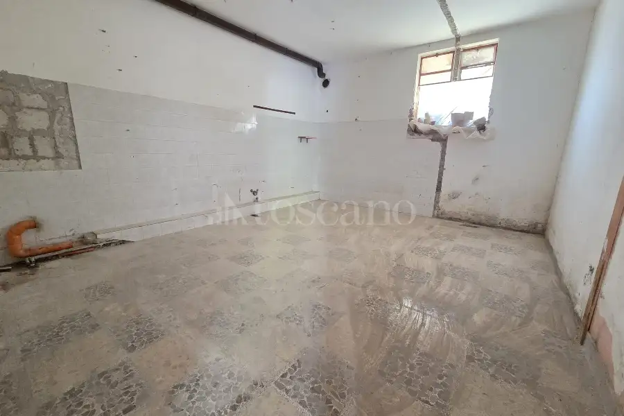 Negozio in vendita di 115 mq a €179.000 (rif. 65/2025)