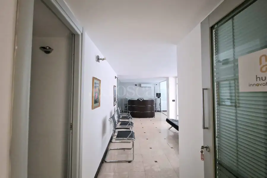 Negozio in vendita di 97 mq a €259.000 (rif. 25/2026)