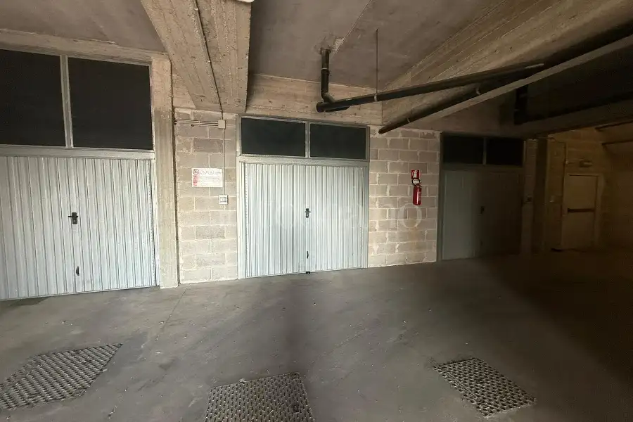 Box in vendita di 24 mq a €29.000 (rif. 5/2026)