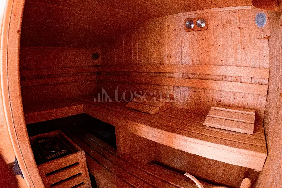 Casa Indipendente in vendita di 340 mq a €1.490.000 (rif. 24/2026)