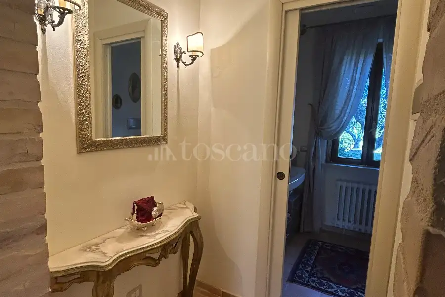 Villa in vendita di 480 mq a €880.000 (rif. 4/2026)
