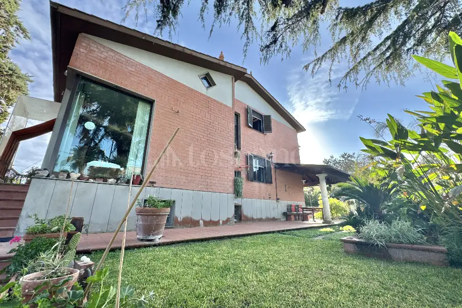 Villa in vendita di 300 mq a €489.000 (rif. 27/2024)