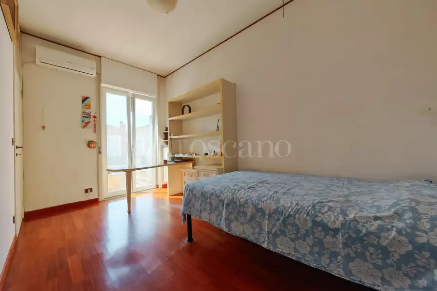 Villa Plurifamiliare in vendita di 220 mq a €565.000 (rif. 44/2026)