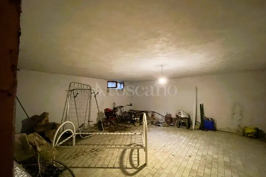Villa in vendita di 305 mq a €650.000 (rif. 12/2025)