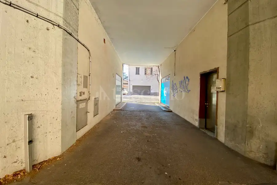 Magazzino in vendita di 450 mq a €125.000 (rif. 7/2025)