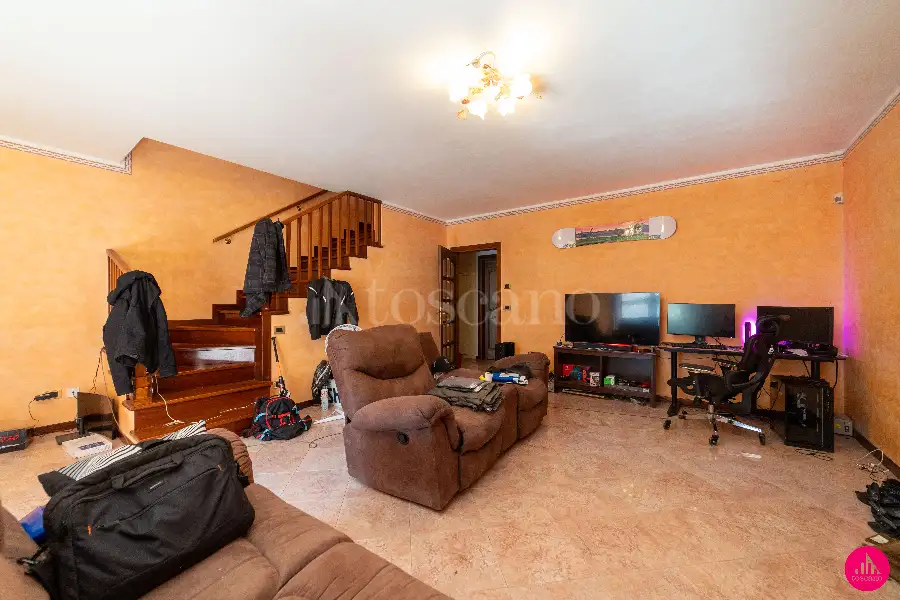 Villino a Schiera in vendita di 192 mq a €365.000 (rif. 174/2025)